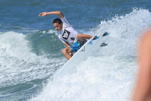 Wallace Vasco Hang Loose Surf Attack, Maresias, São Sebastião. Foto: Munir El Hage.