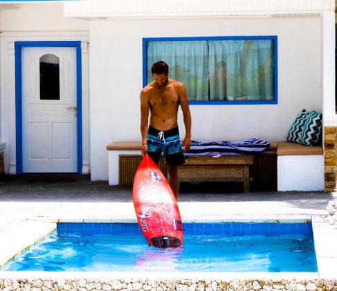 Jean da Silva, Lances Right, Mentawai. Foto: Kinza | Chama Filmes.