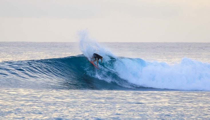 Jean da Silva, Lances Right, Mentawai. Foto: Kinza | Chama Filmes.