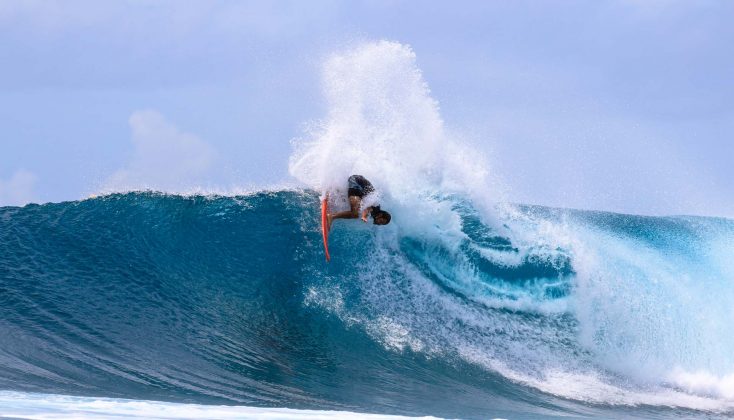 Jean da Silva, Lances Right, Mentawai. Foto: Kinza | Chama Filmes.