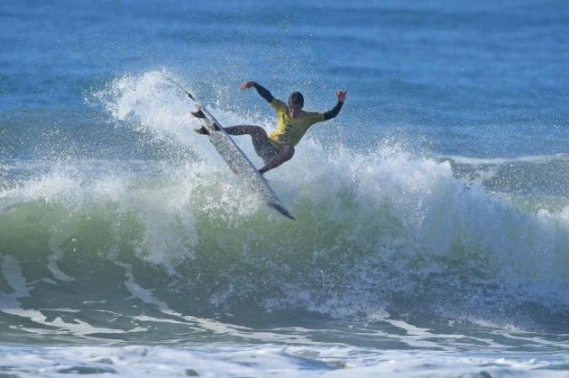 Pedro Nogueira segunda etapa do Maresia Paulista de Surf Profissional, Praia Grande, Ubatuba. Foto: Munir El Hage.