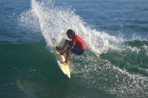 Eric Bahia, Maresias, São Sebastião (SP). Foto: Aleko Stergiou.