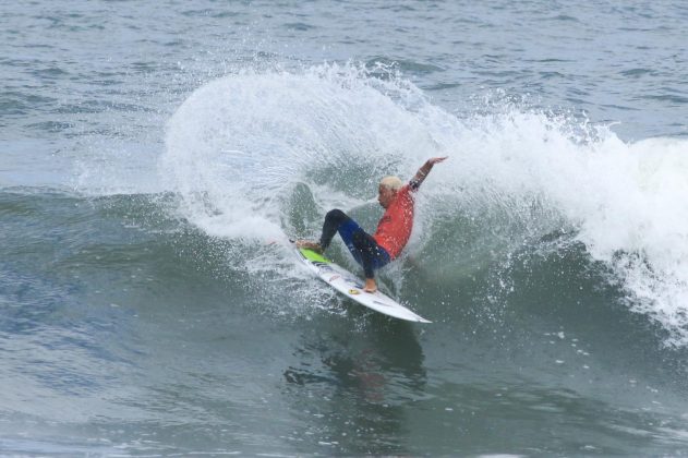 Alax Soares, Rip Curl Guarujá Open 2017, Praia do Guaiúba. Foto: Silvia Winik.