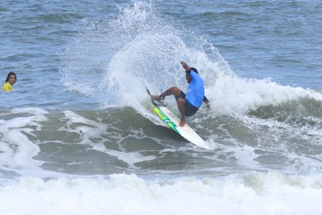 Gustavo Ribeiro, Rip Curl Guarujá Open 2017, Praia do Guaiúba. Foto: Silvia Winik.