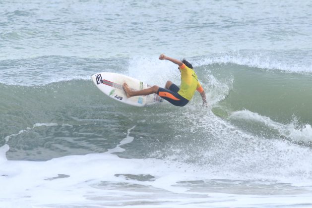 Luan Hanada, Rip Curl Guarujá Open 2017, Praia do Guaiúba. Foto: Silvia Winik.