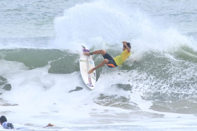 Luan Hanada, Rip Curl Guarujá Open 2017, Praia do Guaiúba. Foto: Silvia Winik.