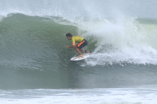 Luan Hanada, Rip Curl Guarujá Open 2017, Praia do Guaiúba. Foto: Silvia Winik.