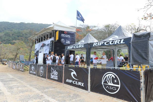 Palanque, Rip Curl Guarujá Open 2017, Praia do Guaiúba. Foto: Silvia Winik.