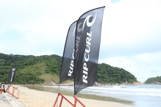 Palanque, Rip Curl Guarujá Open 2017, Praia do Guaiúba. Foto: Silvia Winik.