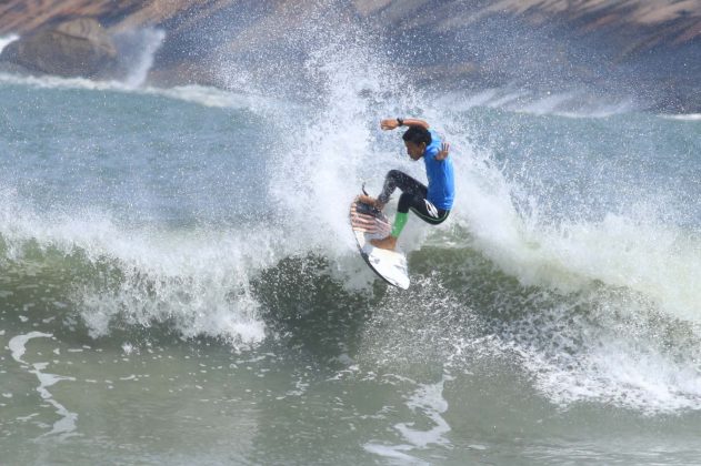 Renan Hanada, Rip Curl Guarujá Open 2017, Praia do Guaiúba. Foto: Silvia Winik.