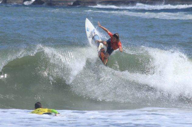 Samuel Alves, Rip Curl Guarujá Open 2017, Praia do Guaiúba. Foto: Silvia Winik.