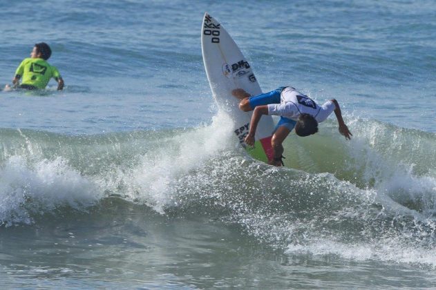 Arthur Germano, Hang Loose Surf Attack 2017, Praia Grande, Ubatuba (SP). Foto: Munir El Hage.