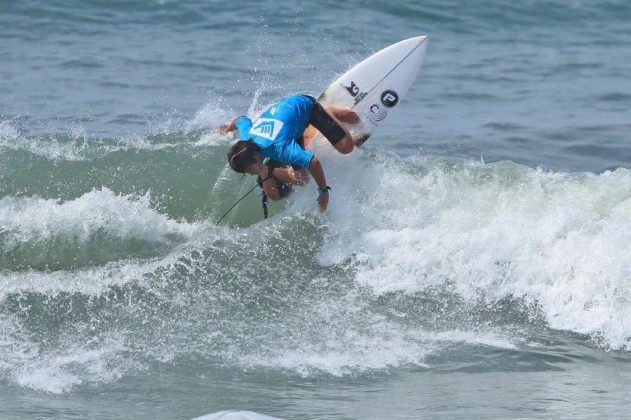 Daniel Adisaka, Hang Loose Surf Attack 2017, Praia Grande, Ubatuba (SP). Foto: Munir El Hage.