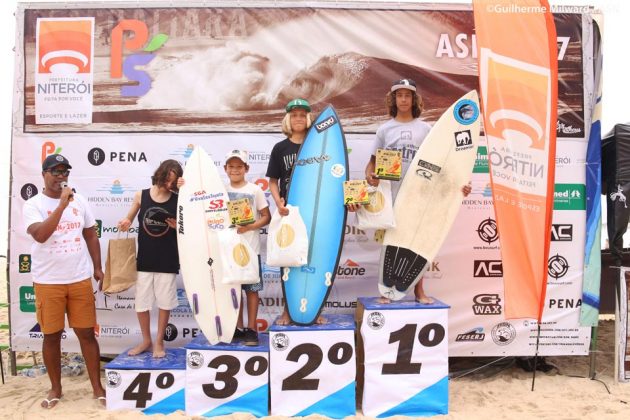 Pódio Iniciante, Circuito ASN 2017, Pampo, Niterói (RJ). Foto: Guilherme Milward.