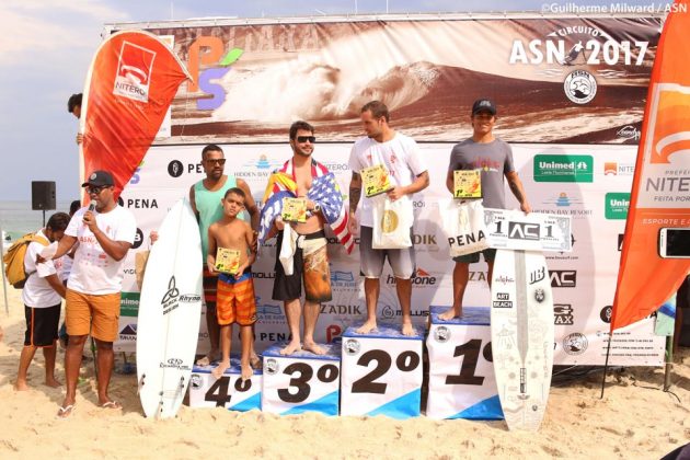 Pódio Open, Circuito ASN 2017, Pampo, Niterói (RJ). Foto: Guilherme Milward.