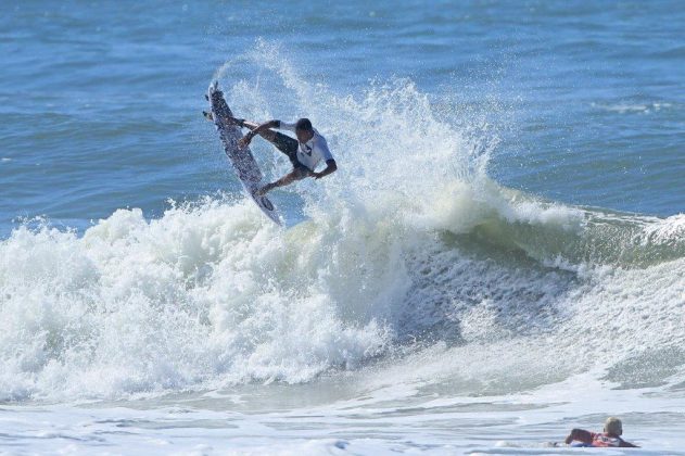 Cauã Costa, Hang Loose Surf Attack 2017, Praia Grande, Ubatuba (SP). Foto: Munir El Hage.