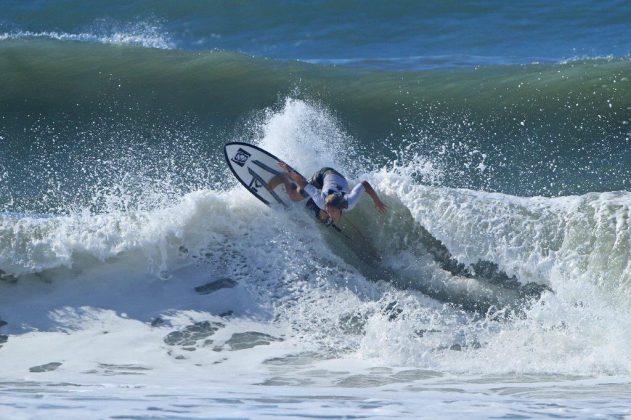 Luiz Mendes, Hang Loose Surf Attack 2017, Praia Grande, Ubatuba (SP). Foto: Munir El Hage.