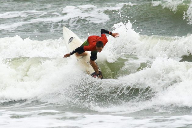 Pedro Pupo, Rip Curl Guarujá Open 2017, praia das Astúrias. Foto: Silvia Winik.