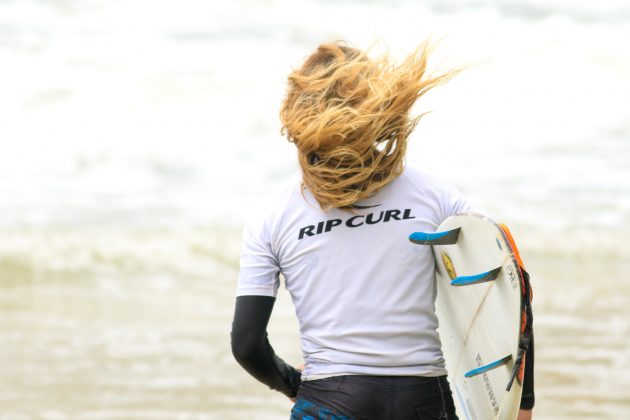 Samuel Alves, Rip Curl Guarujá Open 2017, praia das Astúrias. Foto: Silvia Winik.