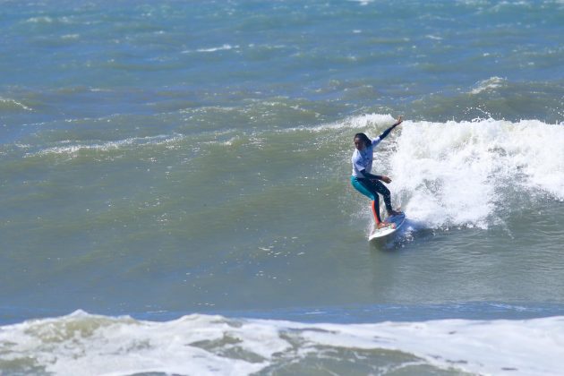 Melissa Policarpo, Rip Curl Guarujá Open 2017, praia das Astúrias. Foto: Silvia Winik.