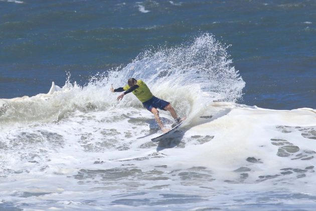 Nathan Kawani, Rip Curl Guarujá Open 2017, praia das Astúrias. Foto: Silvia Winik.