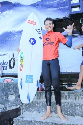 Vinicius Parra, Rip Curl Guarujá Open 2017, praia das Astúrias. Foto: Silvia Winik.