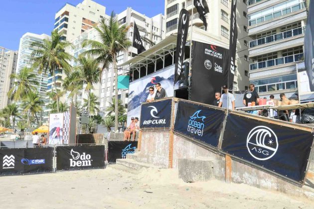  Rip Curl Guarujá Open 2017, praia das Astúrias. Foto: Silvia Winik.