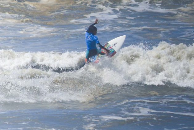 Melissa Policarpo, Rip Curl Guarujá Open 2017, praia das Astúrias (SP). Foto: Silvia Winik.