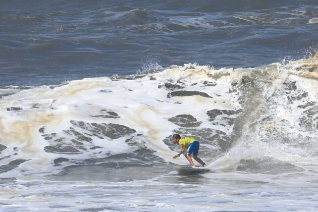 Everton Freitas, Rip Curl Guarujá Open 2017, praia das Astúrias (SP). Foto: Silvia Winik.