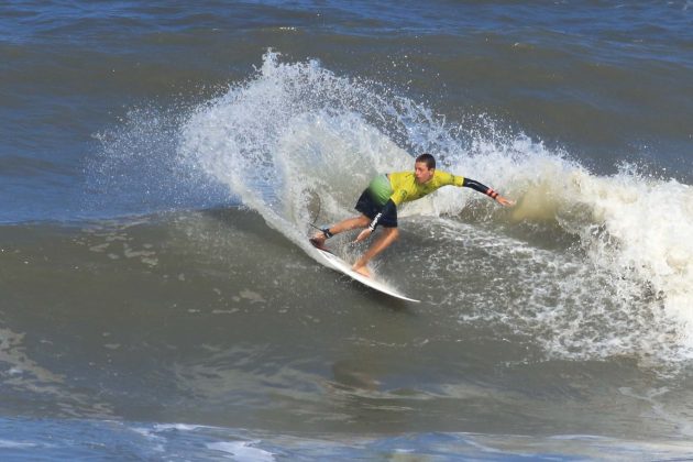 Pedro Pupo, Rip Curl Guarujá Open 2017, praia das Astúrias (SP). Foto: Silvia Winik.