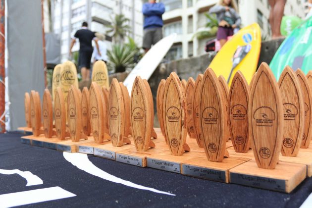 1 Rip Curl Guarujá Open 2017, praia das Astúrias (SP). Foto: Silvia Winik.