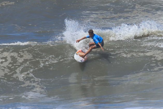 Ryan Araujo, Rip Curl Guarujá Open 2017, praia das Astúrias (SP). Foto: Silvia Winik.