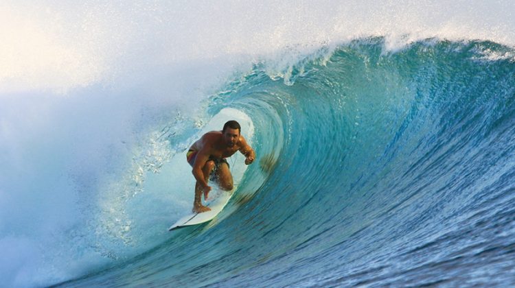 Mentawai, Indonésia. Foto: Jordan Heuer.