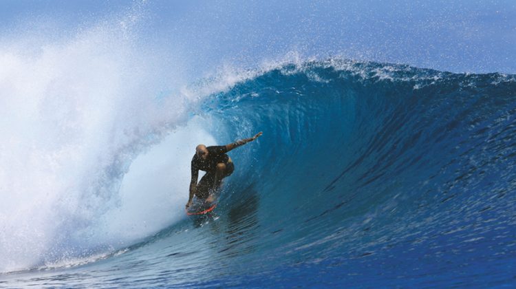 Mentawai, Indonésia. Foto: Jordan Heuer.