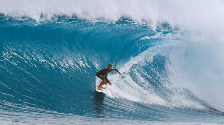 Mentawai, Indonésia. Foto: Jordan Heuer.