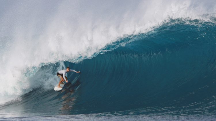 Mentawai, Indonésia. Foto: Jordan Heuer.