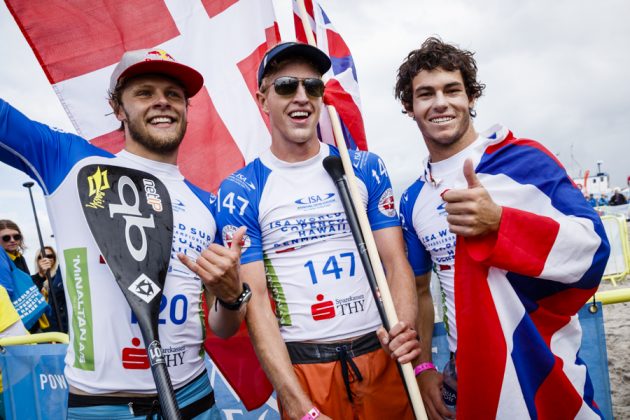 Casper Steinfath, Connor Baxter e Mo Freitas, ISA SUP e Paddleboard 2017, Cold Hawaii, Dinamarca. Foto: ISA / Reed.