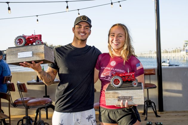 Gabriel Medina e Carissa Moore, Future Classic 2017, Surf Ranch, Califórnia (EUA). Foto: WSL / Morris.