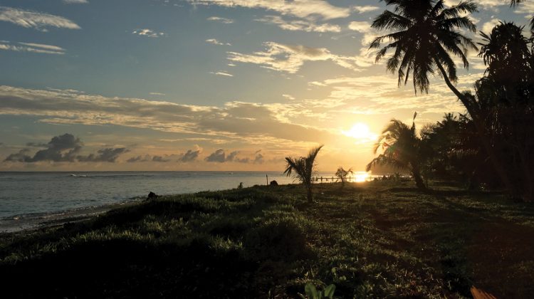 Amanhecer no Kandui Villas, Mentawai, Indonésia. Foto: Arquivo pessoal.