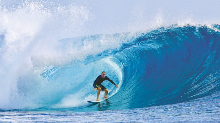 Alexandre Garcia encarando mais uma em Kandui Left, Mentawai, Indonésia. Foto: Arquivo pessoal.