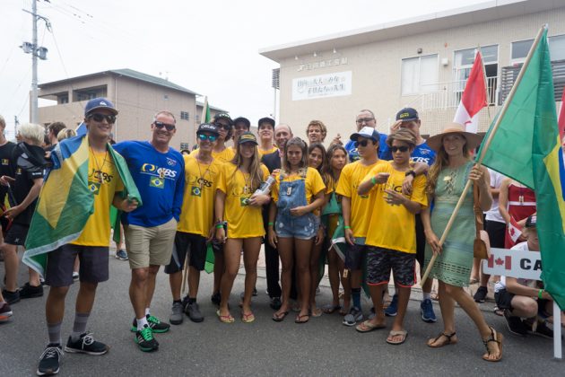 Cerimônia de abertura do Vissla ISA World Junior 2017, Okuragahama Beach, Hyuga, Japão. Foto: ISA / Sean Evans .