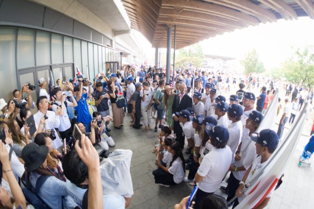 Cerimônia de abertura do Vissla ISA World Junior 2017, Okuragahama Beach, Hyuga, Japão. Foto: ISA / Sean Evans .