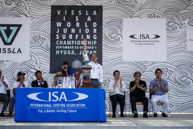 Cerimônia de abertura do Vissla ISA World Junior 2017, Okuragahama Beach, Hyuga, Japão. Foto: ISA / Reed.