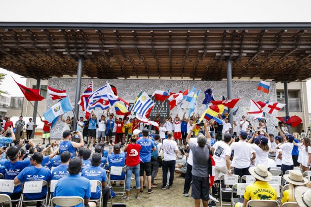 Cerimônia de abertura do Vissla ISA World Junior 2017, Okuragahama Beach, Hyuga, Japão. Foto: ISA / Reed.