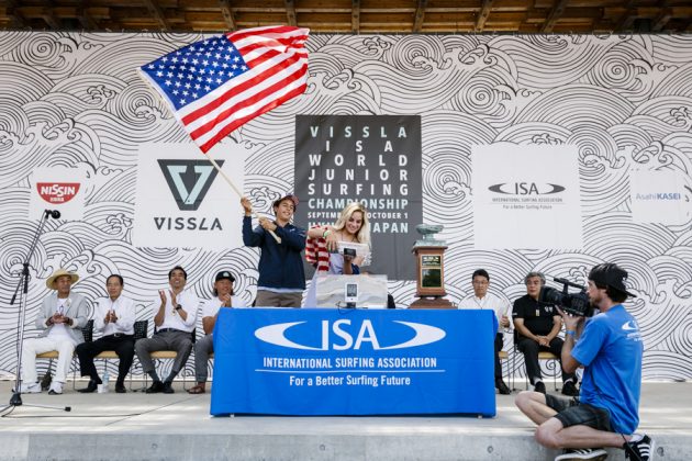 Cerimônia de abertura do Vissla ISA World Junior 2017, Okuragahama Beach, Hyuga, Japão. Foto: ISA / Reed.