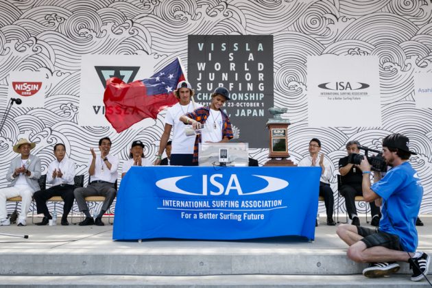 Cerimônia de abertura do Vissla ISA World Junior 2017, Okuragahama Beach, Hyuga, Japão. Foto: ISA / Reed.