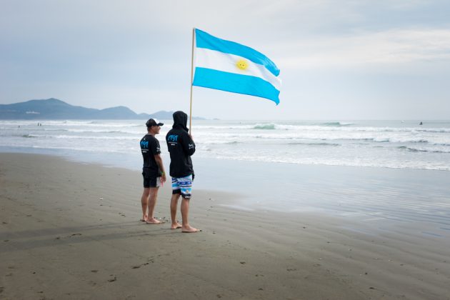 Equipe argentina, Vissla ISA World Junior 2017, Okuragahama Beach, Hyuga, Japão. Foto: ISA / Sean Evans .