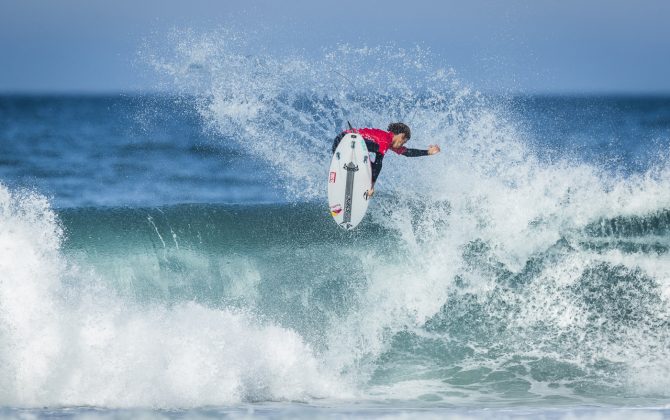 Mateus Herdy, Billabong Cascais Pro 2017, Guincho, Portugal. Foto: WSL / Poullenot.