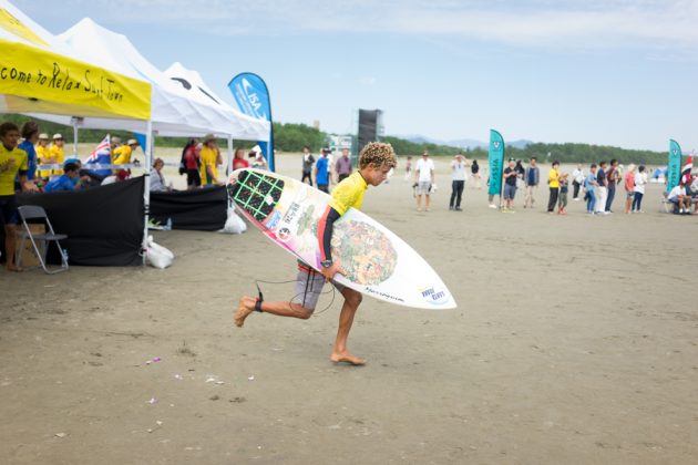 Deyvison Santos, Vissla ISA World Junior 2017, Hyuga, Japão. Foto: ISA / Sean Evans .