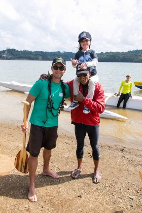 Batismo de canoas no Passaúna Paddle Club. Curitiba (PR). Foto: Naideron Fotografias.